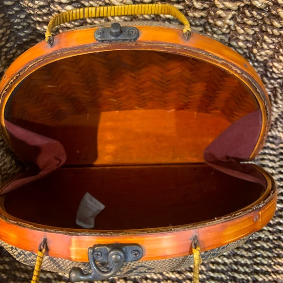 Vintage Bamboo Purse with Woven Design - Picture 3 of 4